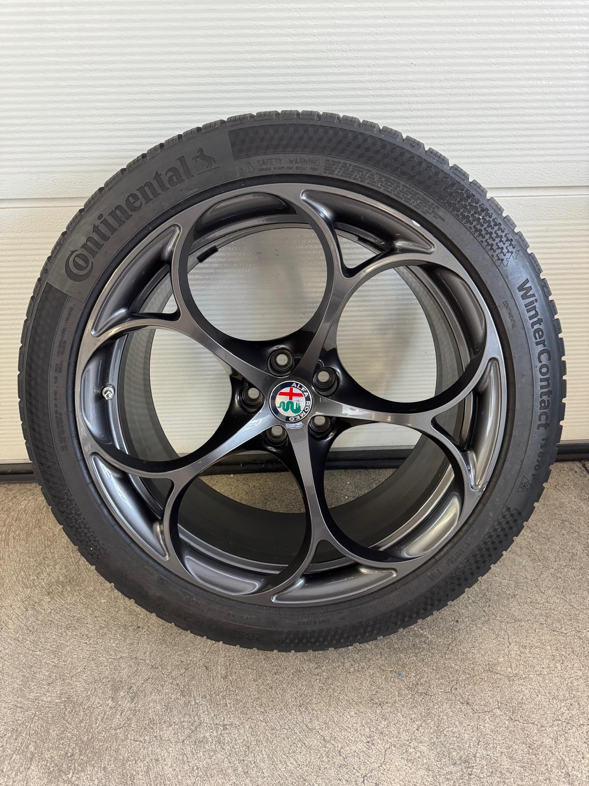 Alfa Romeo Stelvio QV Winterräder 20 Zoll